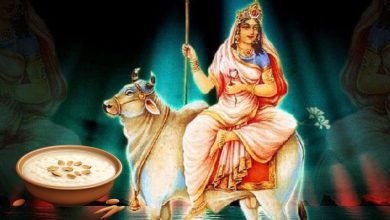 नवरात्रि का पहला दिन आज, मां शैलपुत्री को चढ़ाएं सफेद मिठाई और घी का भोग; जानें पूजा विधि