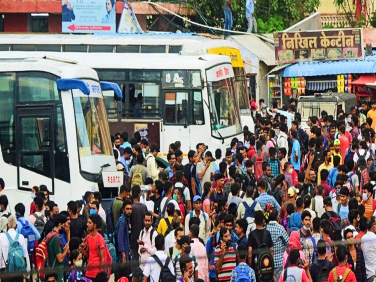 त्योहारी सीजन में यात्रियों की जेब पर मार, रांची से कोलकाता जाने वाली बसों के किराये में भारी उछाल त्योहारी सीजन में यात्रियों की जेब पर मार, रांची से कोलकाता जाने वाली बसों के किराये में भारी उछाल