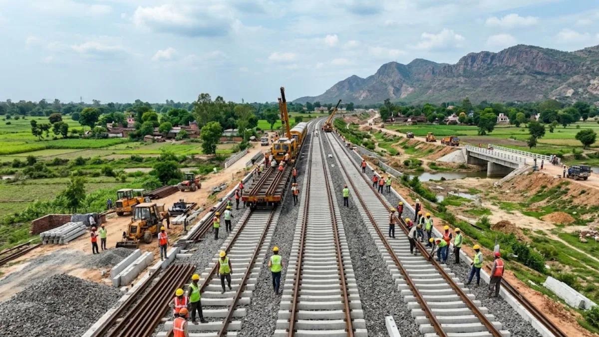 चांडिल-झाड़ग्राम रेल परियोजना को मिली रफ्तार, 343 करोड़ रुपये की लागत से बनेगी नई रेललाइन चांडिल-झाड़ग्राम रेल परियोजना को मिली रफ्तार, 343 करोड़ रुपये की लागत से बनेगी नई रेललाइन