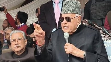 ‘पाकिस्तान ने कश्मीरियों को बचाया’, फारूक अब्दुल्ला के बयान पर भड़की BJP, कार्रवाई की मांग