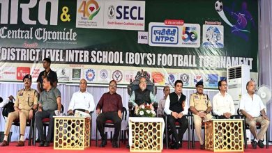 नवभारत फुटबॉल प्रतियोगिता के समापन में शामिल हुए राज्यपाल, विजेता और उपविजेता टीमों को किया सम्मानित