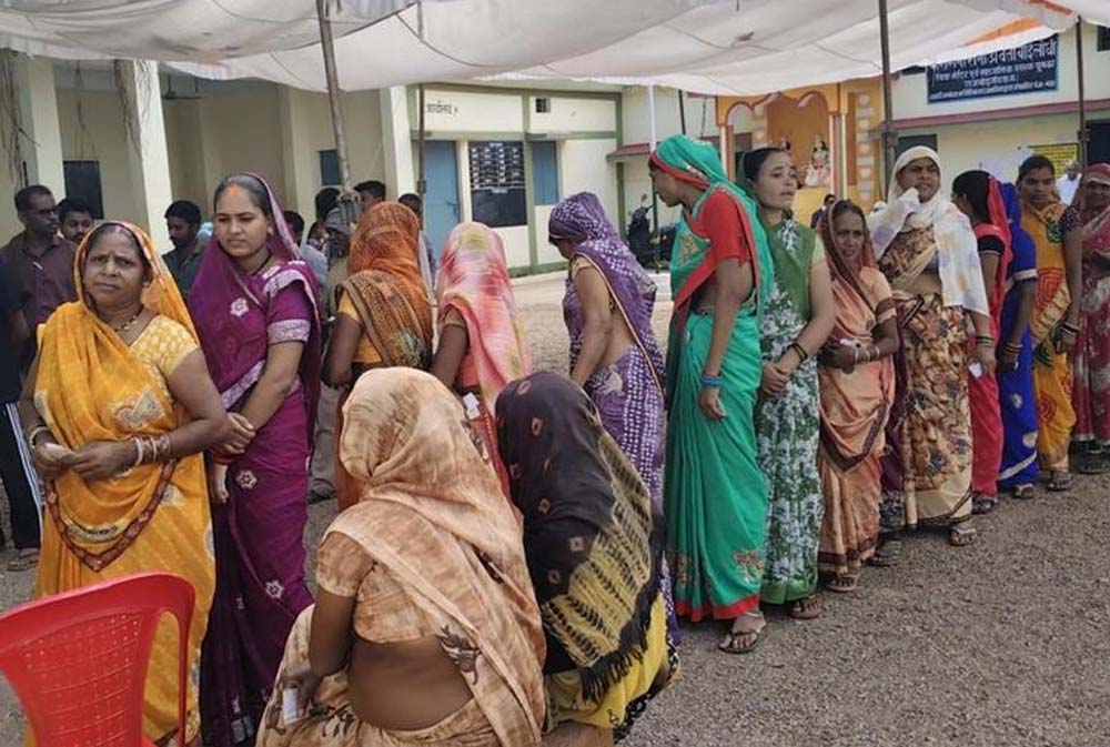 राजस्व मामलों के समाधान में राजनांदगांव ने मारी बाजी, लंबित प्रकरणों के निराकरण में शानदार प्रदर्शन राजस्व मामलों के समाधान में राजनांदगांव ने मारी बाजी, लंबित प्रकरणों के निराकरण में शानदार प्रदर्शन