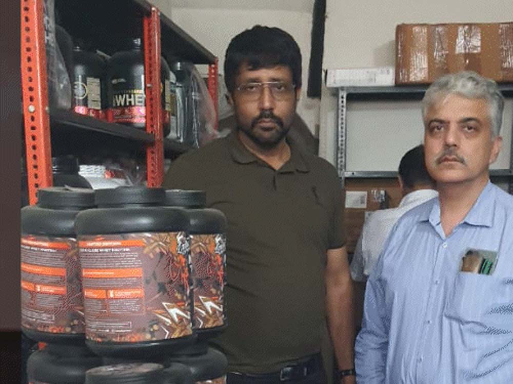 होशियारपुर में खाद्य सुरक्षा पर बड़ी कार्रवाई, बिना लेबल ‘लेमन जीरा’ का मिश्रण जब्त