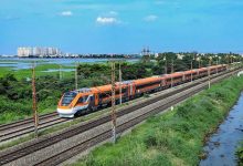 Train Timing Change: वंदे भारत, एक्सप्रेस और DMU ट्रेनों का बदला शेड्यूल, सफर से पहले देखें समय