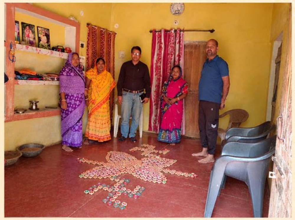 दीपोत्सव से पहले दीयों का निर्माण तेज, महिलाओं को मिलेगा रोजगार दीपोत्सव से पहले दीयों का निर्माण तेज, महिलाओं को मिलेगा रोजगार