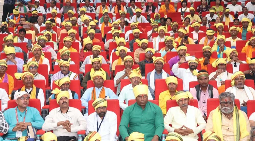 पारंपरिक वैद्यों का ज्ञान अमूल्य विरासत, आने वाली पीढ़ियों के लिए संरक्षण जरूरी : वन मंत्री केदार कश्यप पारंपरिक वैद्यों का ज्ञान अमूल्य विरासत, आने वाली पीढ़ियों के लिए संरक्षण जरूरी : वन मंत्री केदार कश्यप