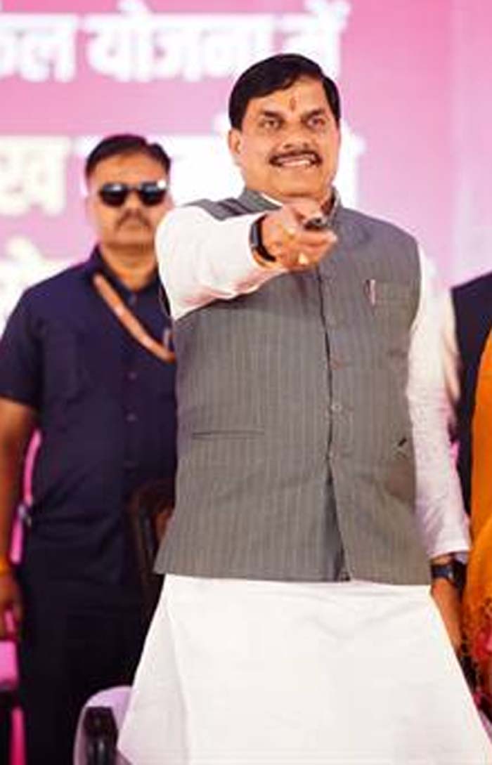 मुख्यमंत्री डॉ. यादव ने नवरात्रि के पावन पर्व पर दी बहनों को सौगात