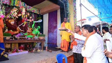 अंधरीकछार, बोरिया और महली में ग्रामीणों की समस्याएं सुनीं और विकास कार्यों की घोषणाएं कीं