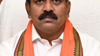 डिप्टी CM विजय शर्मा के निर्देश पर ठेकेदार के खिलाफ कार्रवाई