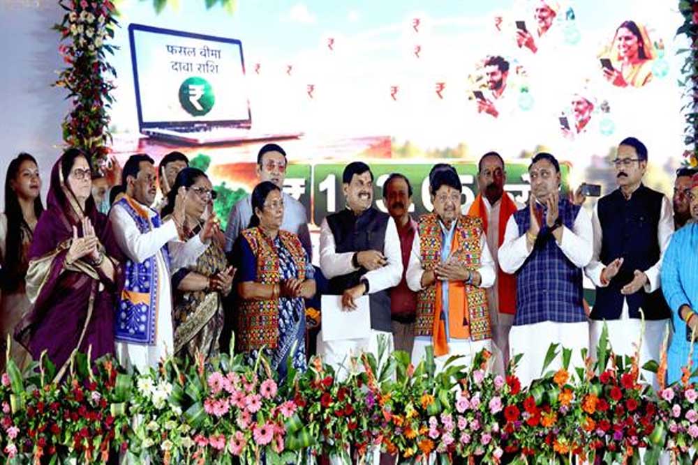 परियोजना से 260 गांवों की 57,422 हेक्टेयर भूमि सिंचित होगी और करीब 72 हजार किसान होंगे लाभान्वित